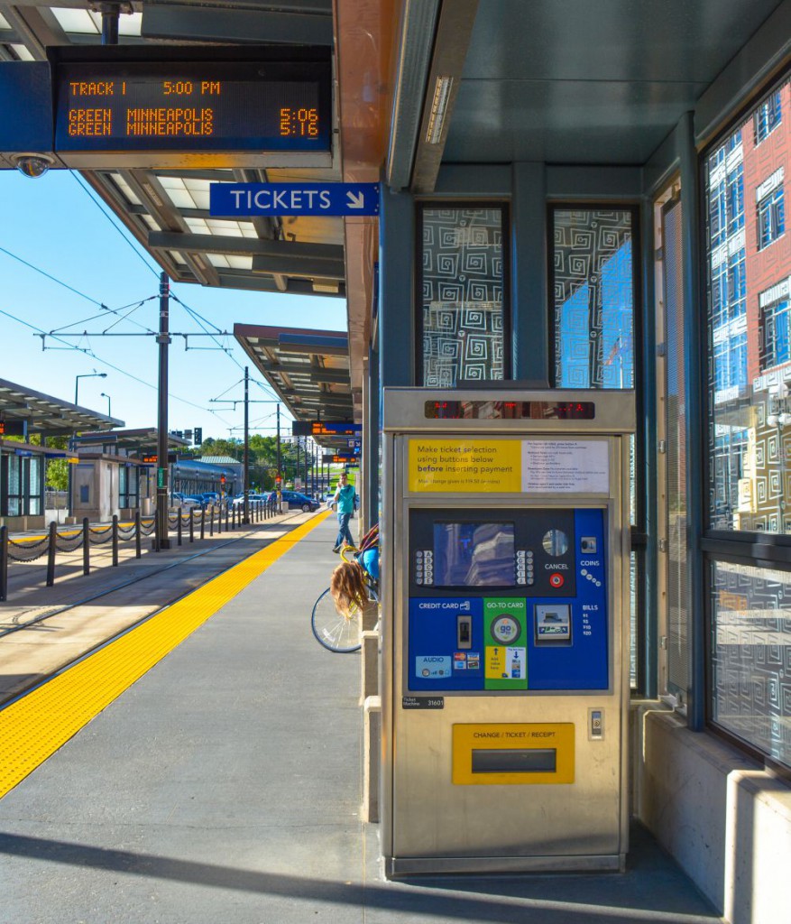 metro-transit-light-rail-ticket-machine